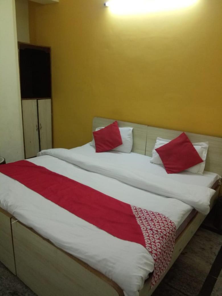 Hotel Kamal 勒克瑙 外观 照片