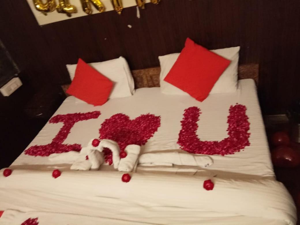 Hotel Kamal 勒克瑙 外观 照片